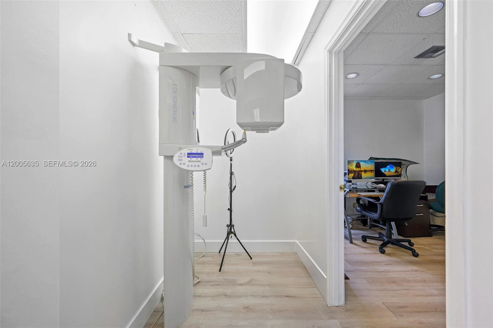 Turnkey Dental Practice with Loyal Patient Base