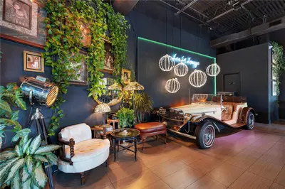 Turnkey Restaurant with Full Liquor License