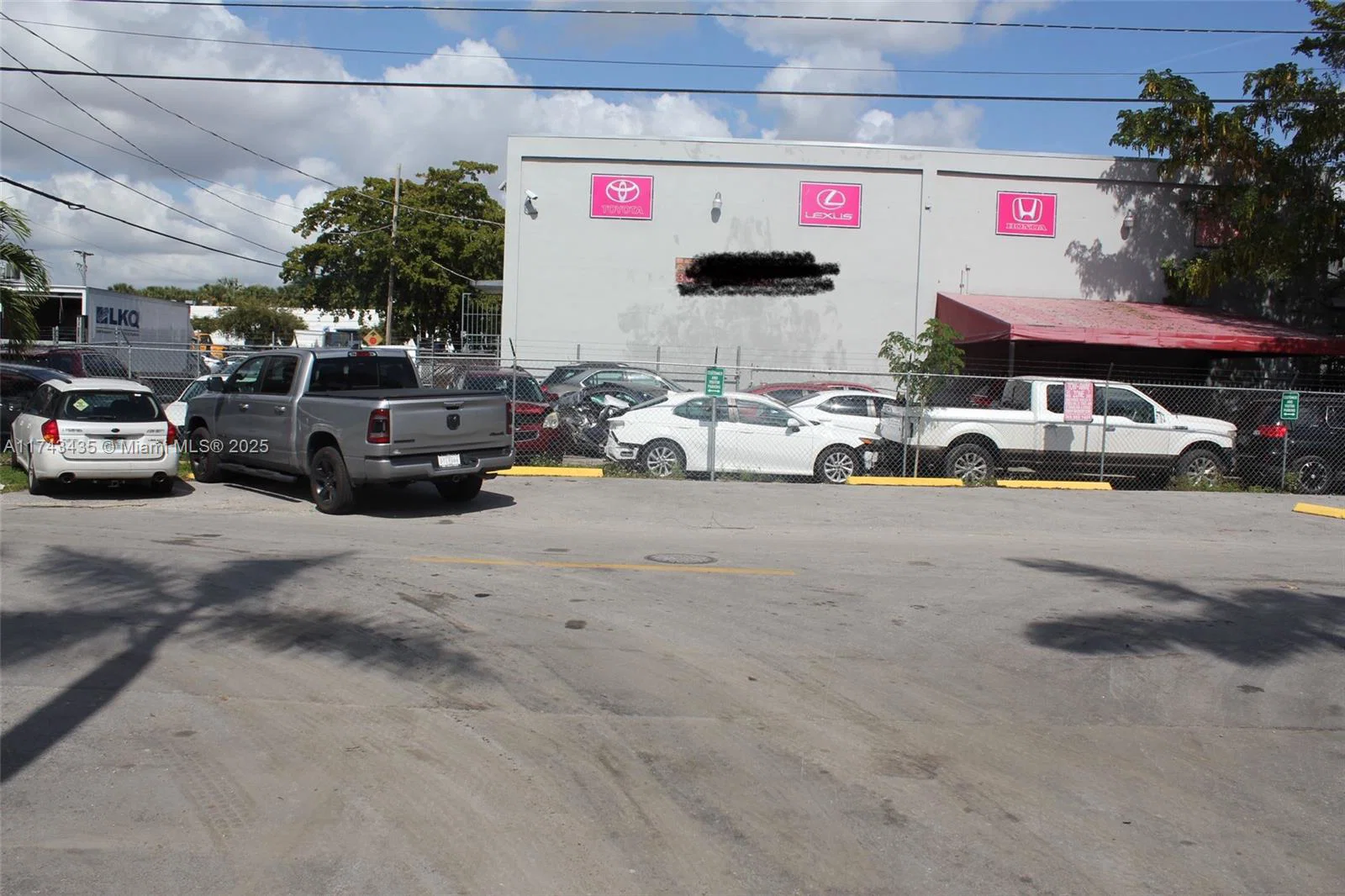 Turnkey Auto Body Shop with Active Paint Booth