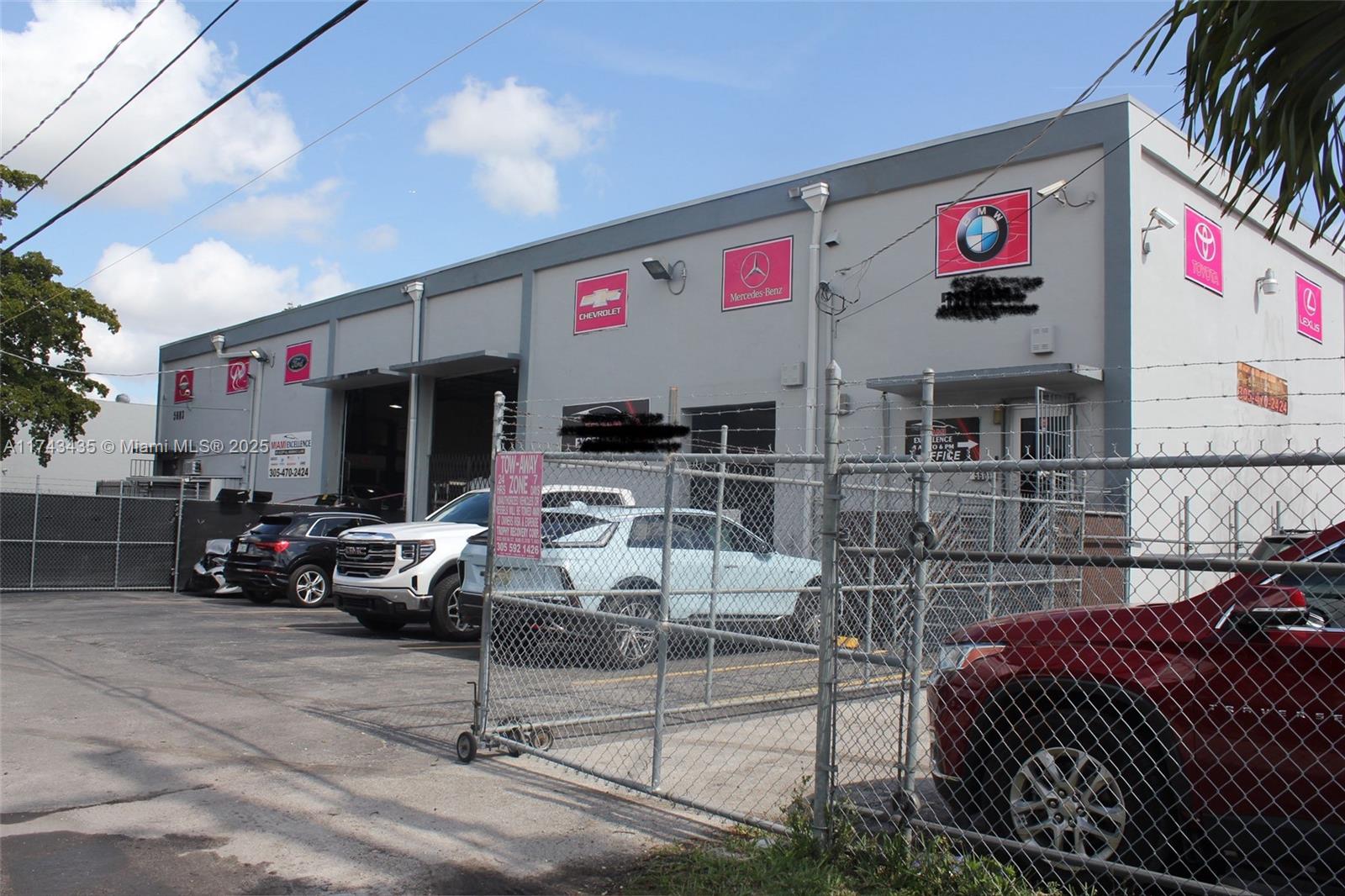 Turnkey Auto Body Shop with Active Paint Booth