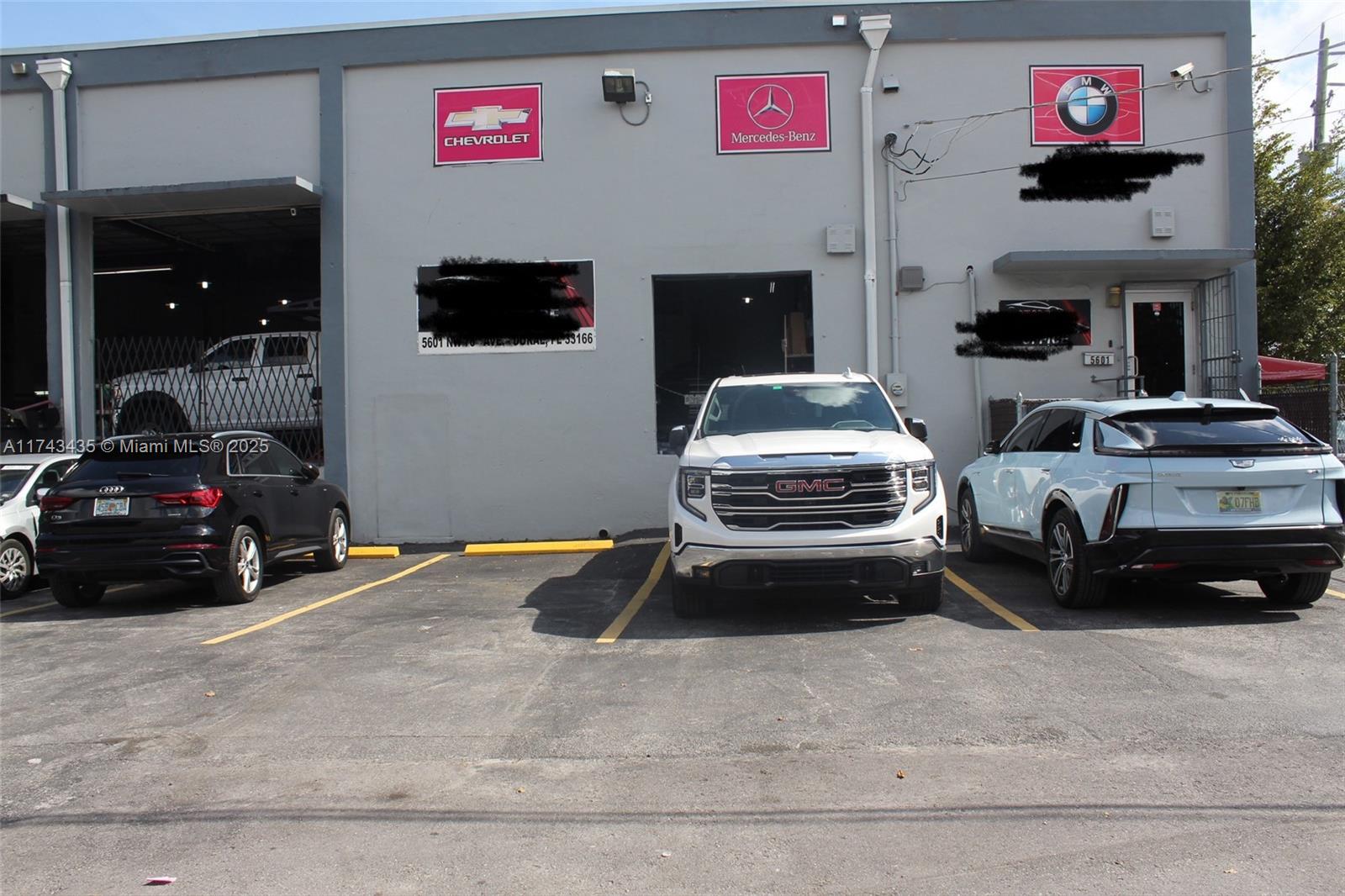 Turnkey Auto Body Shop with Active Paint Booth