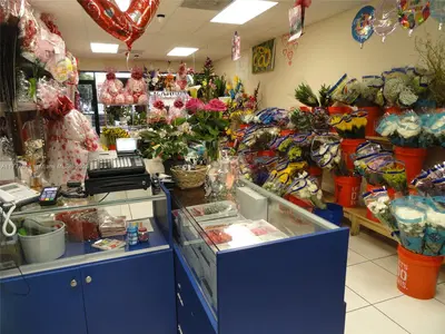 Turnkey Flower Shop with Excellent Visibility