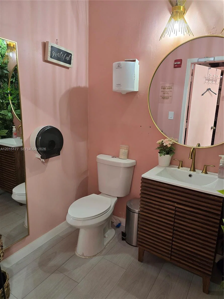Premier Beauty Salon with Established Client Base