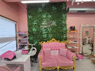 Premier Beauty Salon with Established Client Base
