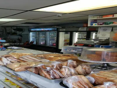 Established Latin Restaurant with Strong Local Following