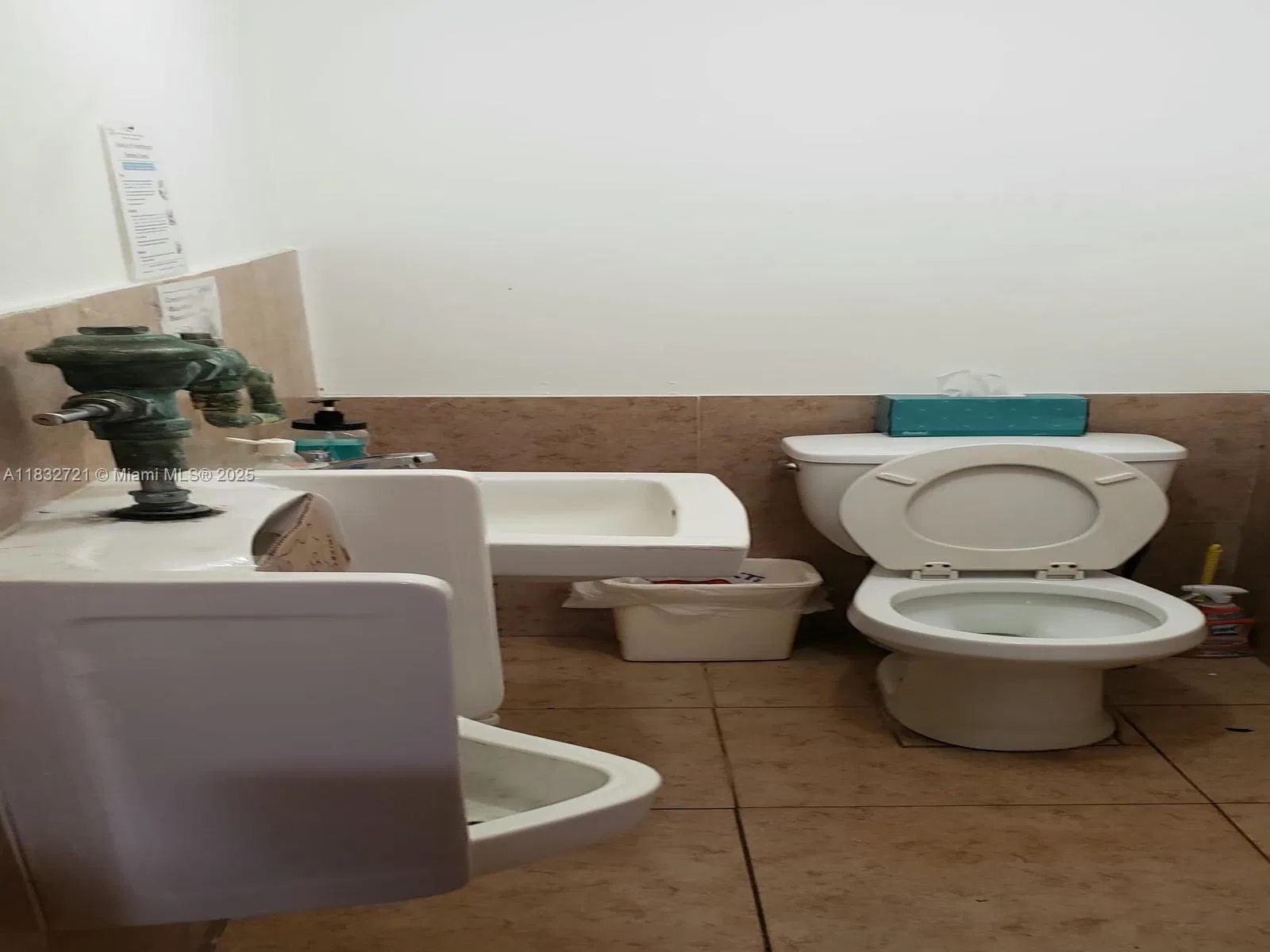 Established Latin Restaurant with Strong Local Following