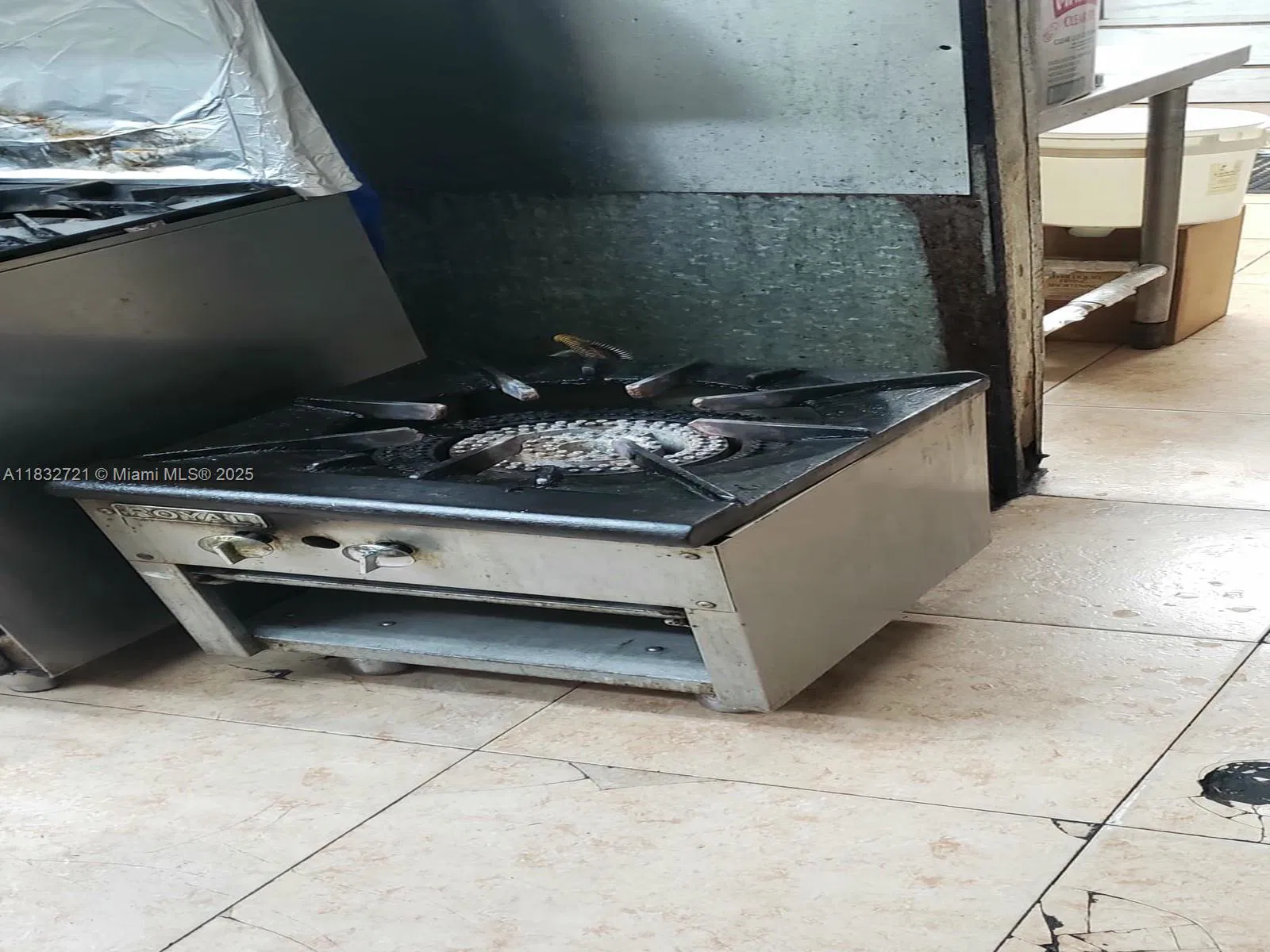 Established Latin Restaurant with Strong Local Following