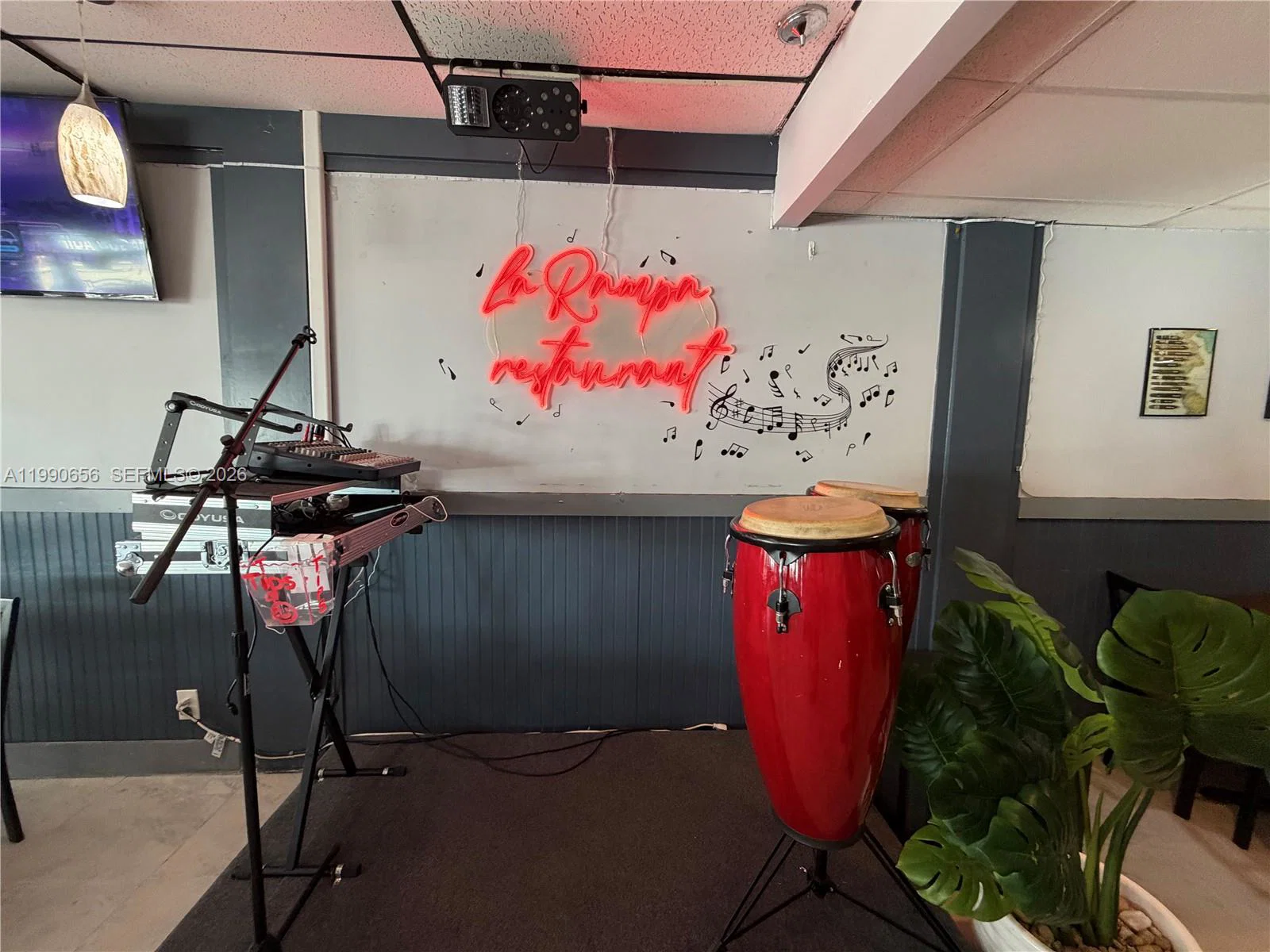 Turnkey Cuban Restaurant with Full Commercial Kitchen