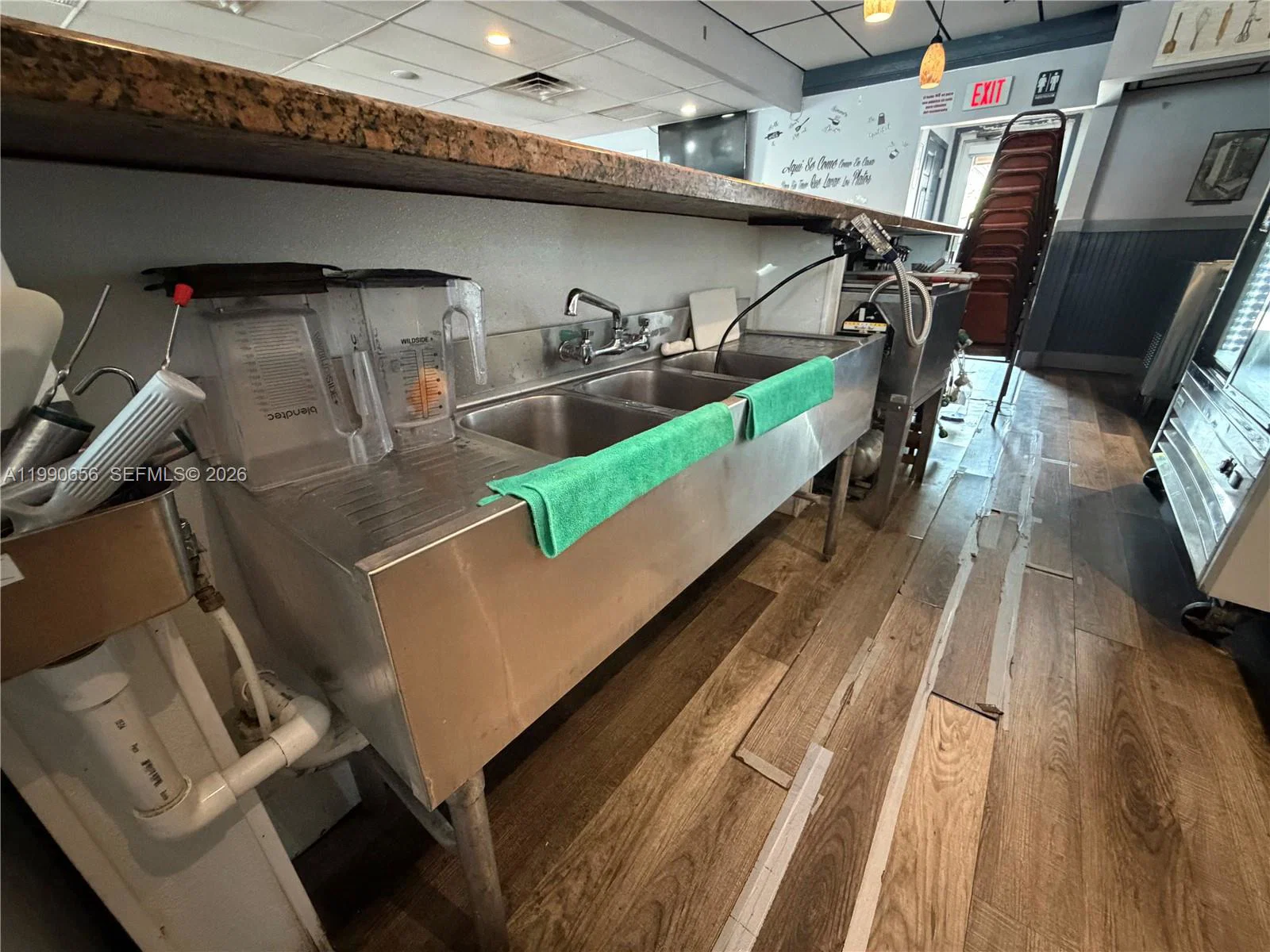 Turnkey Cuban Restaurant with Full Commercial Kitchen