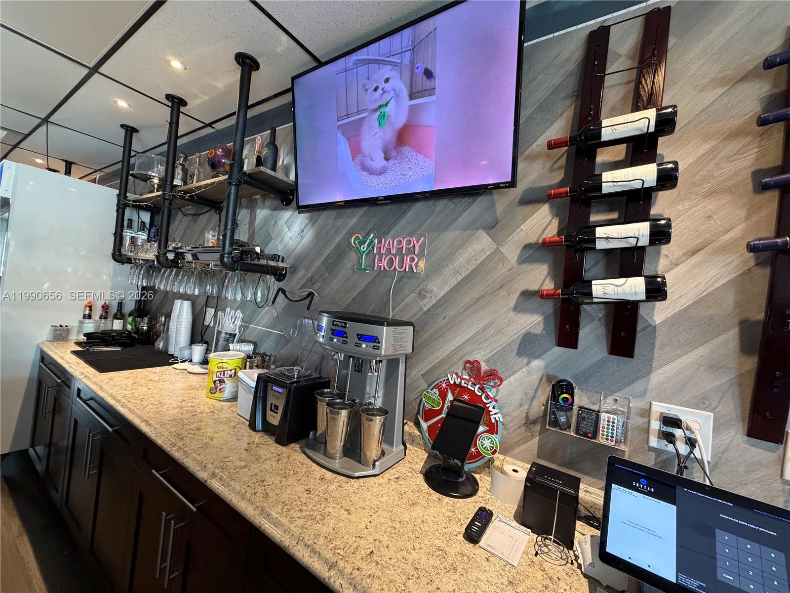 Turnkey Cuban Restaurant with Full Commercial Kitchen