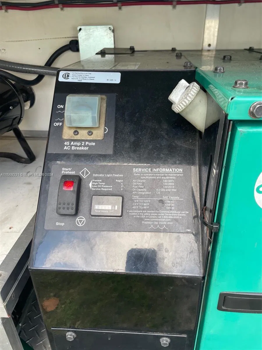 Thriving Mobile Pet Grooming Business with Established Routes