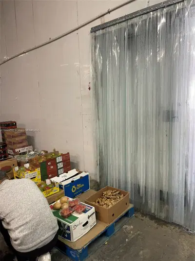 Profitable Produce Distributor with Strong Client Base