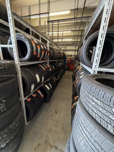 Established Automotive Repair Shop with Prime Hollywood Boulevard Location