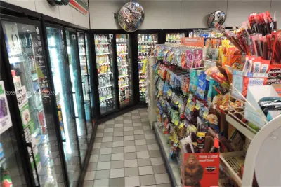 Complete 7 Eleven Gas Station and Convenience Store Assets