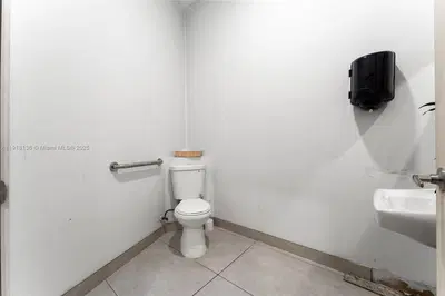 Established Restaurant and Cafeteria with Loyal Customer Base