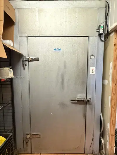 Multi Unit Restaurant with Growth Potential