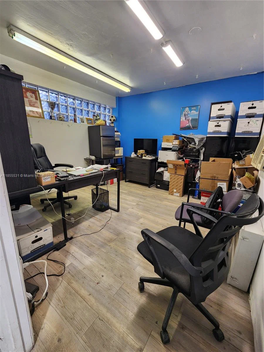 Established Auto Body Shop with Turnkey Operations