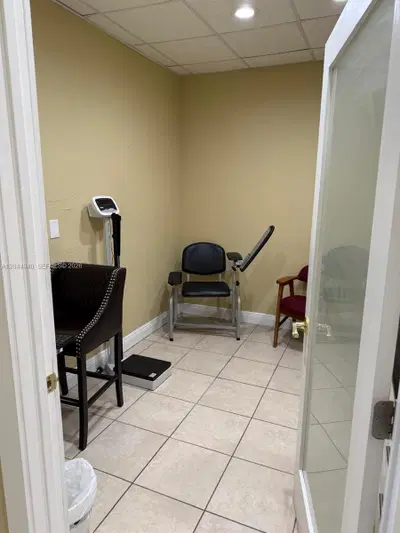 Turnkey Medical Clinic with Existing Insurance Contracts