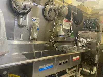 Complete Restaurant Equipment Package with Professional Music Gear