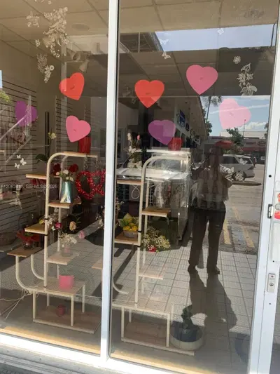 Complete Flower Shop Assets with Existing Business Goodwill