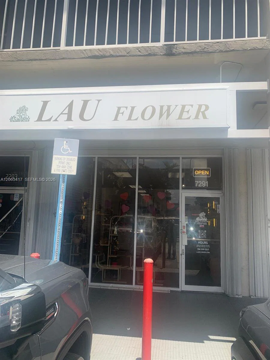 Complete Flower Shop Assets with Existing Business Goodwill