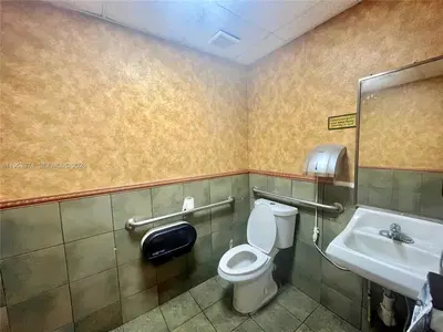 Prime Restaurant Space with Flexible Concept Potential