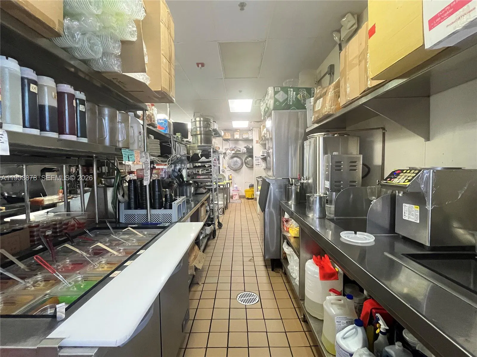 Versatile Restaurant Space with Essential Infrastructure