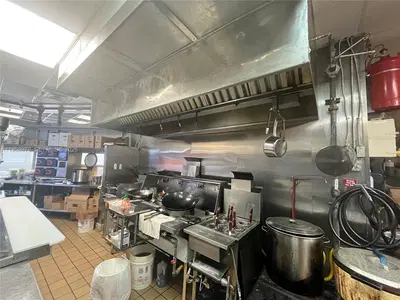 Versatile Restaurant Space with Essential Infrastructure