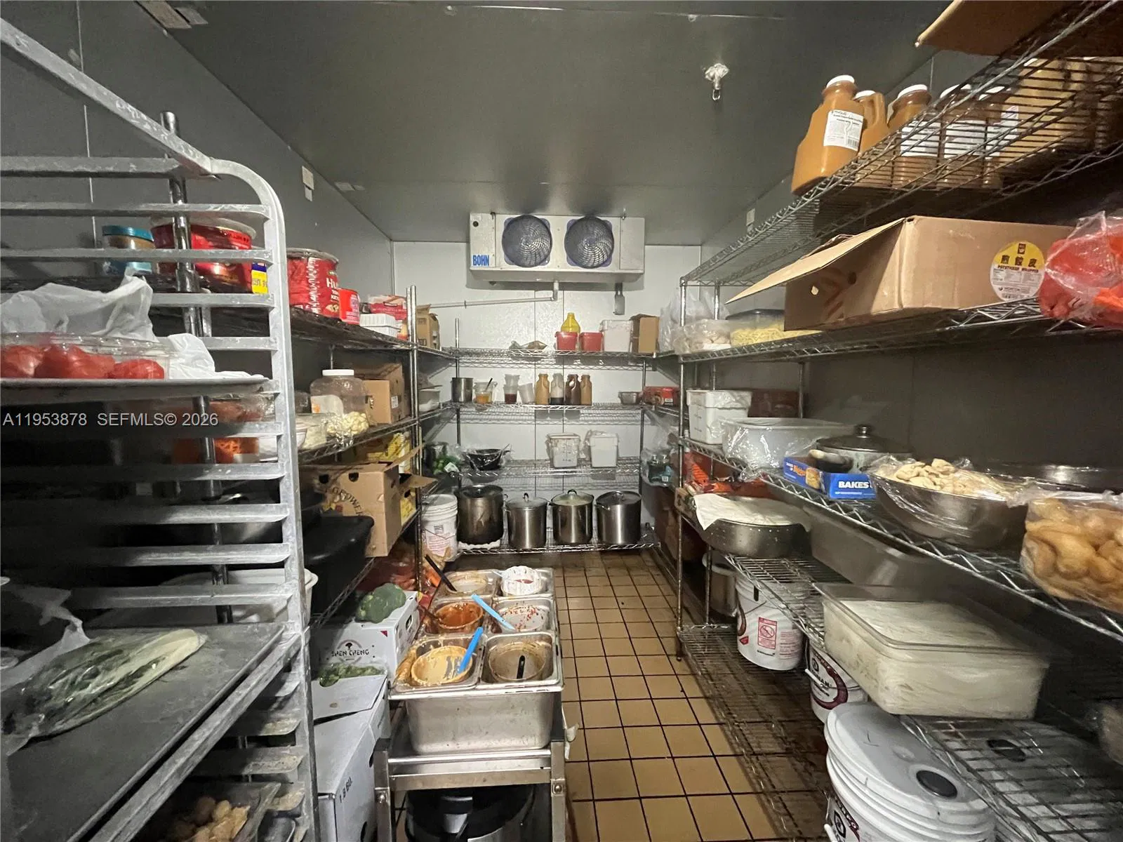 Versatile Restaurant Space with Essential Infrastructure