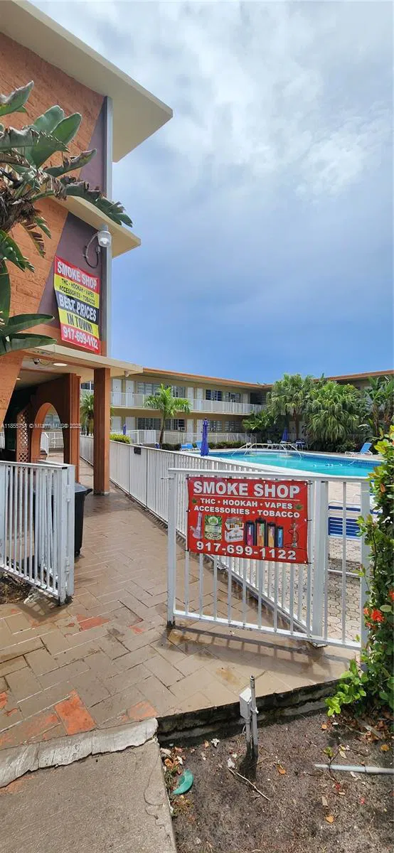 Profitable Smoke Shop with Loyal Customer Base