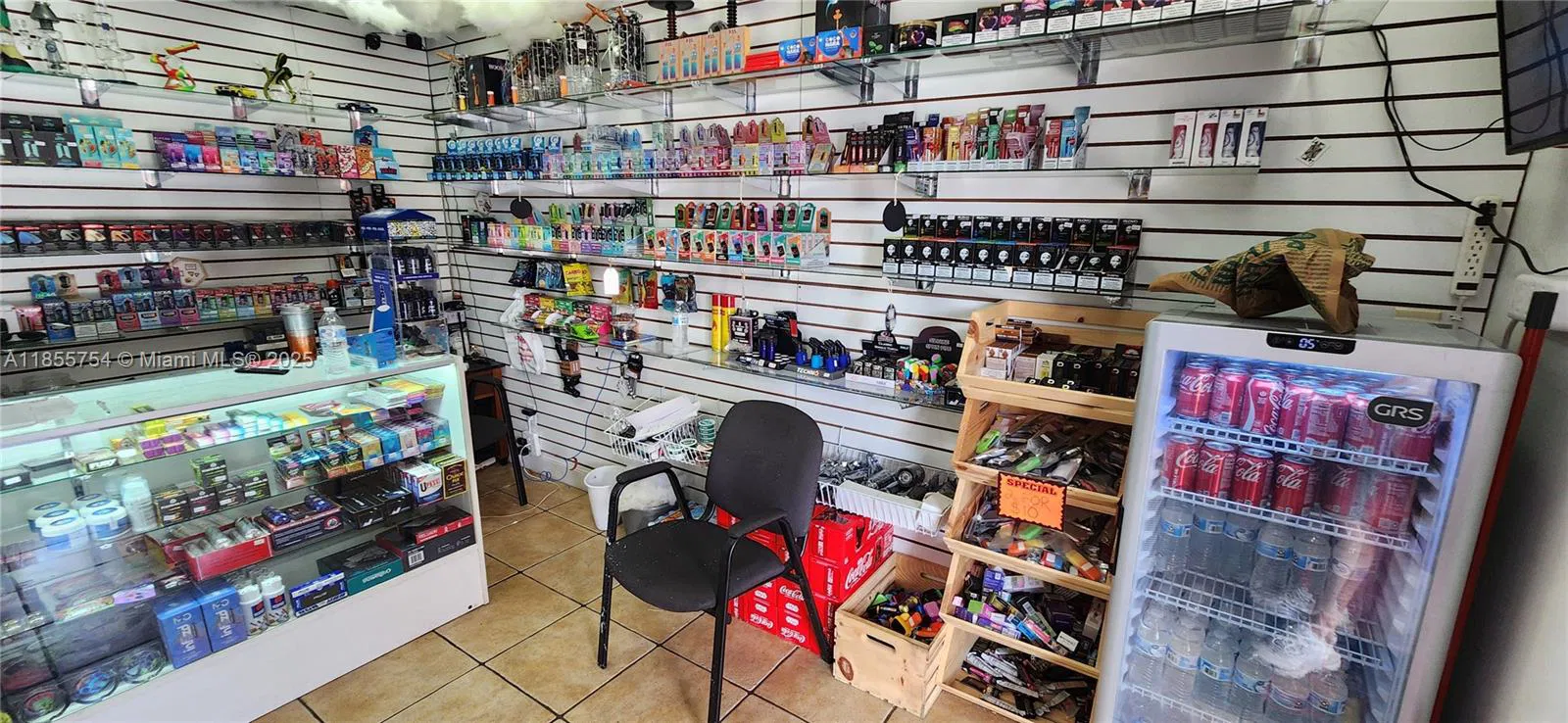 Profitable Smoke Shop with Loyal Customer Base