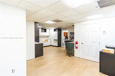 Profitable Furniture Manufacturer with Turnkey Operations