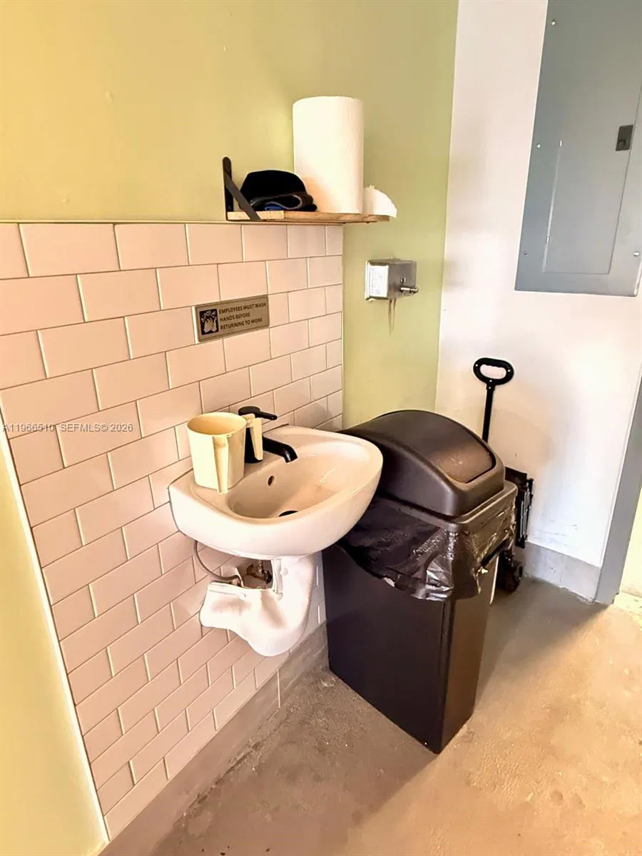 Turnkey Quick Service Restaurant with Low Locked In Rent