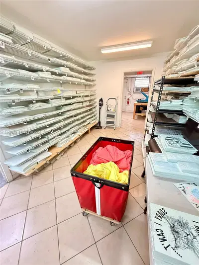 Established Commercial Print and Sign Service with Loyal Client Base