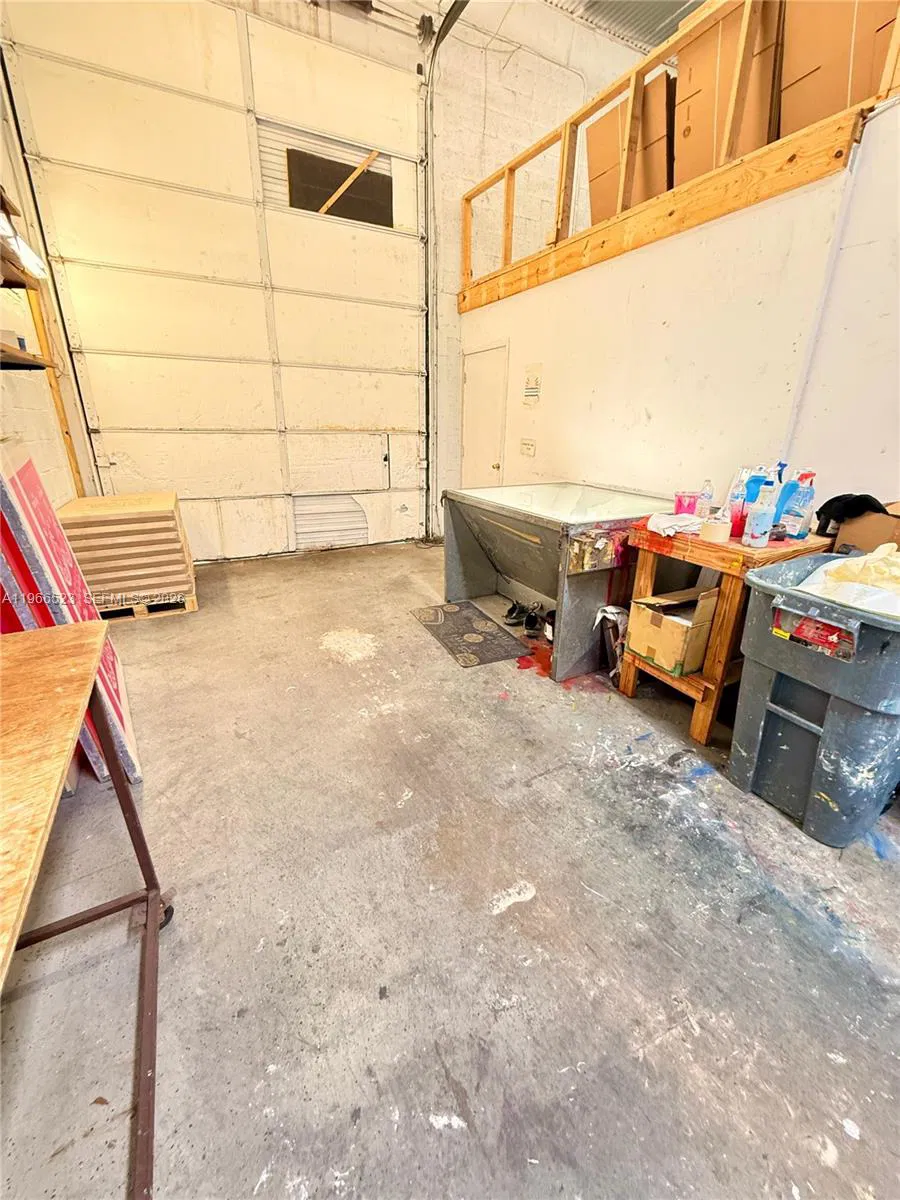 Established Commercial Print and Sign Service with Loyal Client Base