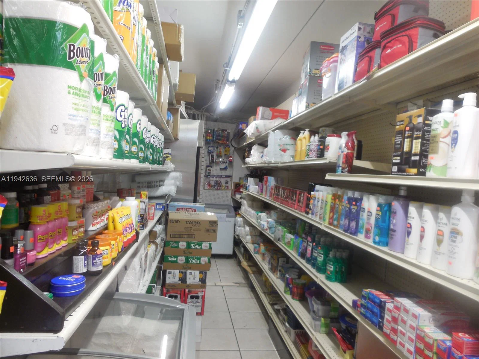 Turnkey Retail Business with High Visibility