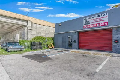 Profitable Automotive Service Center with Prime Location