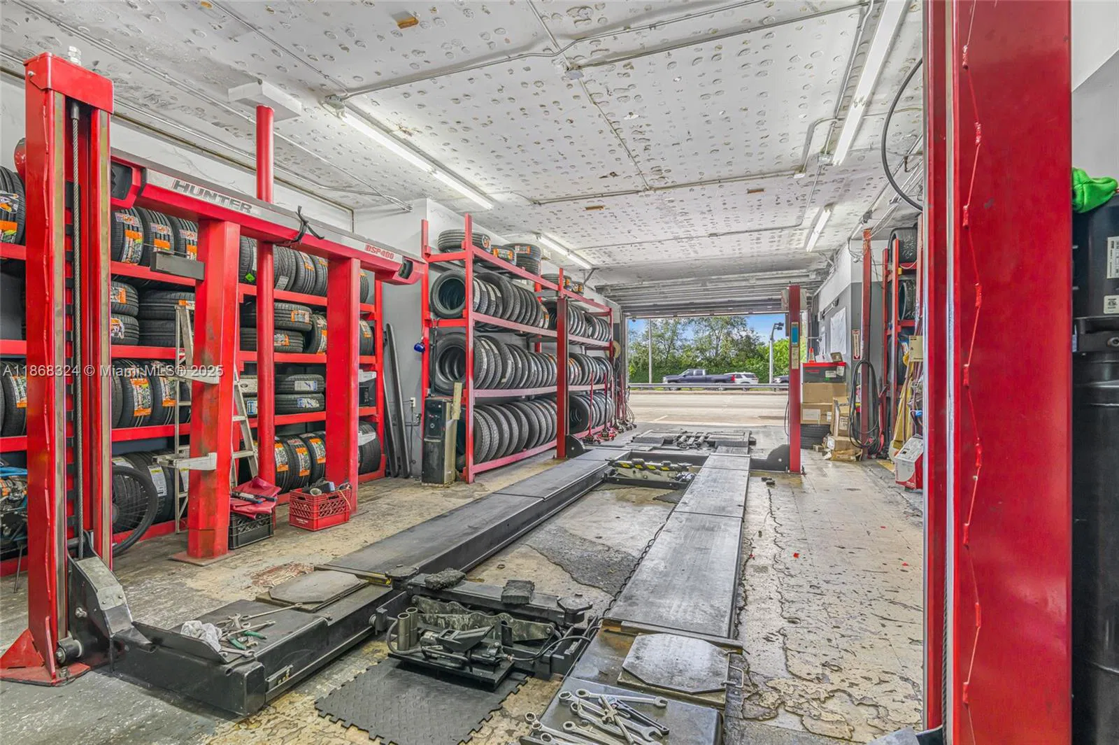 Profitable Automotive Service Center with Prime Location