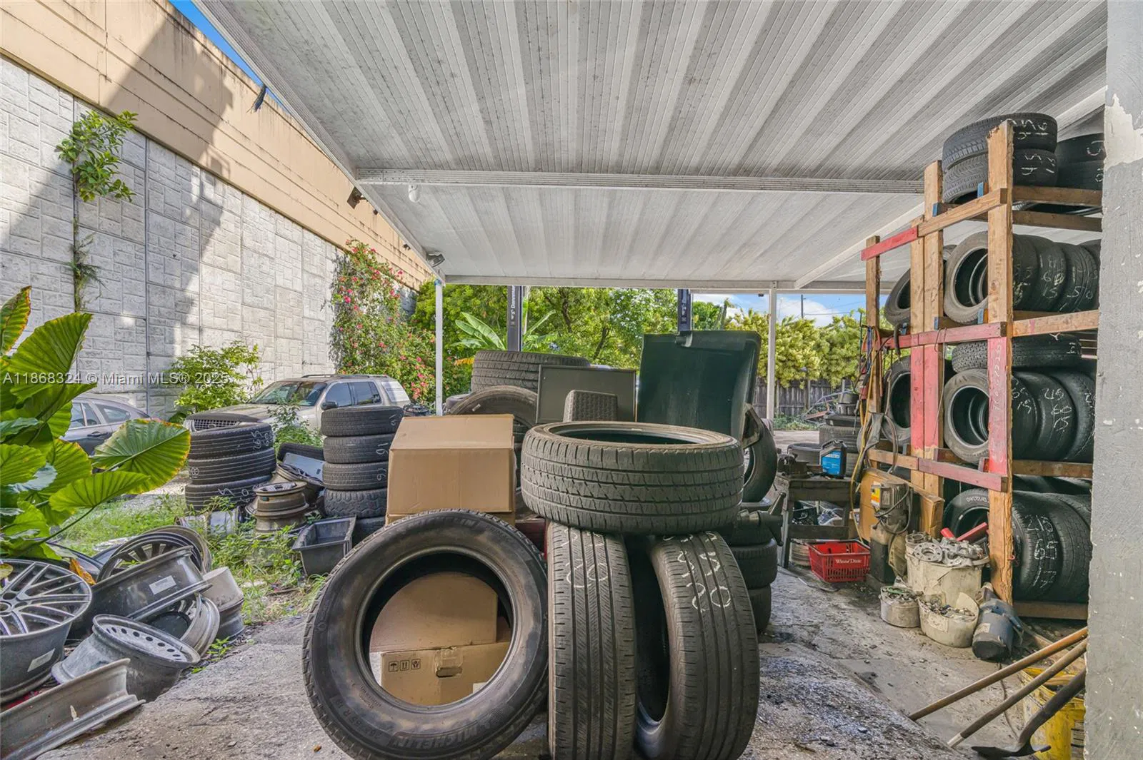 Profitable Automotive Service Center with Prime Location