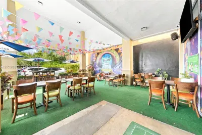Complete Restaurant Equipment Package with Full Liquor License