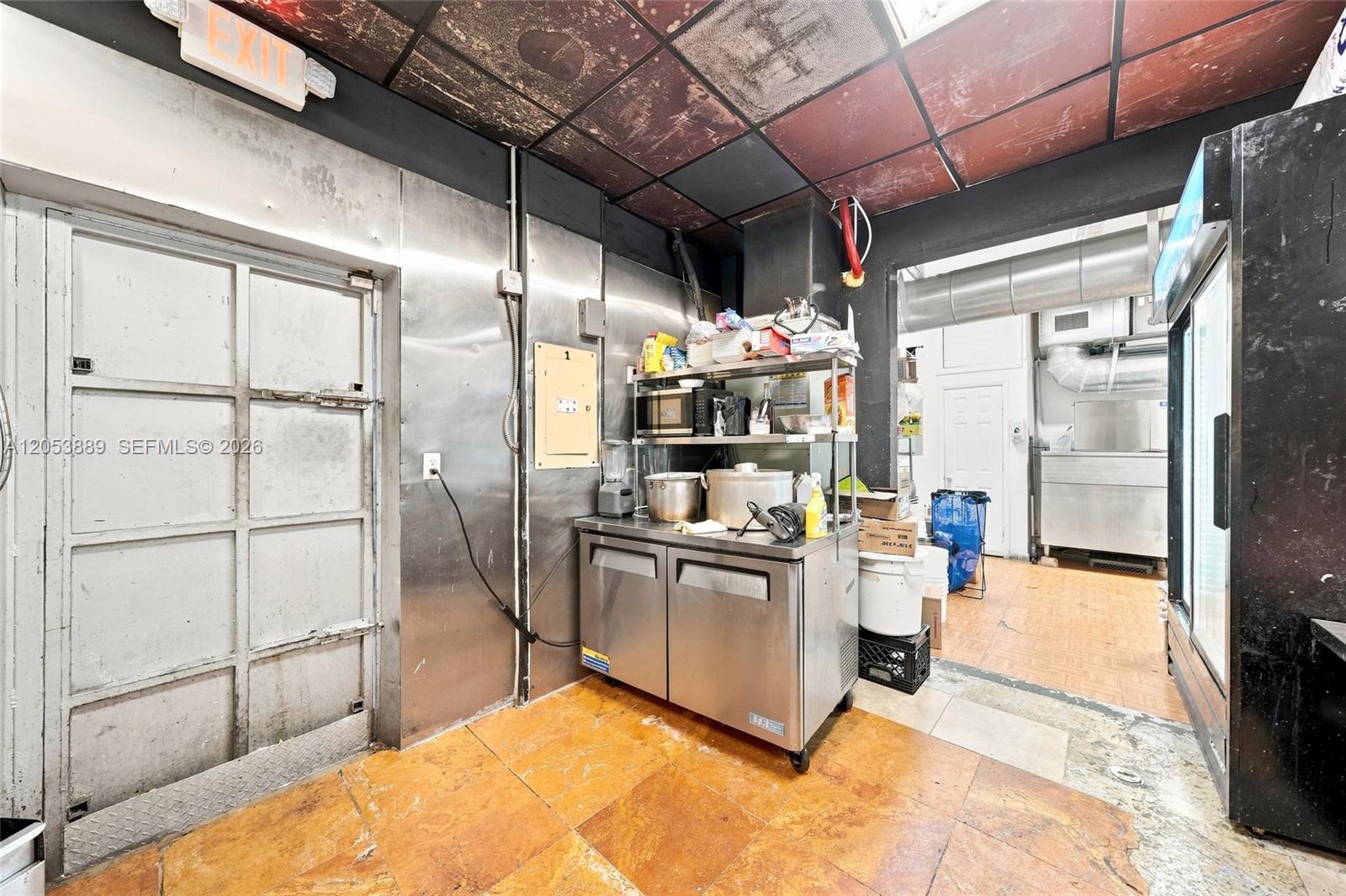 Complete Restaurant Equipment Package with Full Liquor License