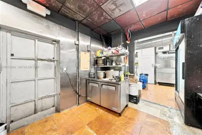 Complete Restaurant Equipment Package with Full Liquor License