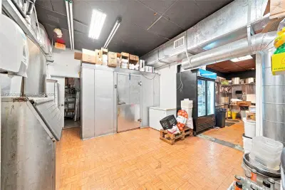 Complete Restaurant Equipment Package with Full Liquor License