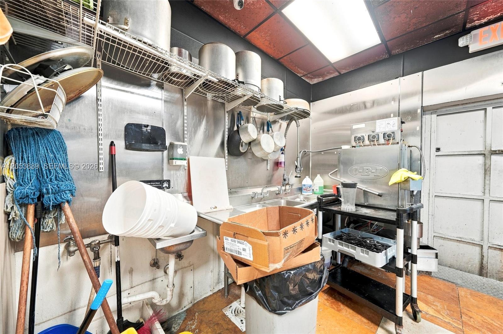 Complete Restaurant Equipment Package with Full Liquor License