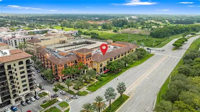 Turnkey Restaurant with Prime Shopping Center Location