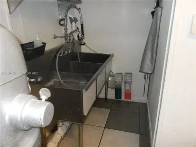 Turnkey Pizzeria with Brand New Equipment and Established Clientele