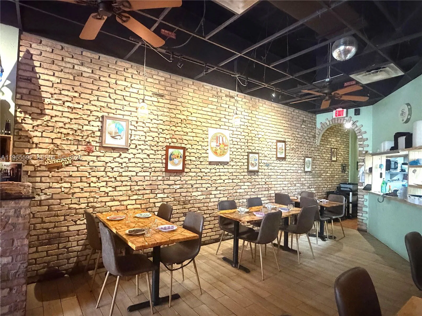 Turnkey Restaurant with Prime Coastal Location