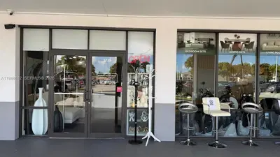 Established Furniture Business with Strong Vendor Relationships