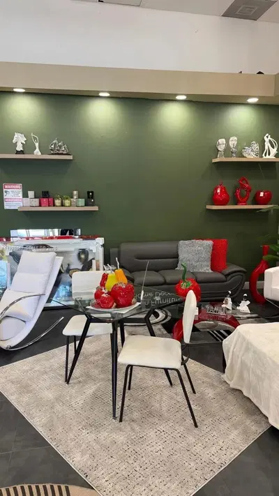 Established Furniture Business with Strong Vendor Relationships