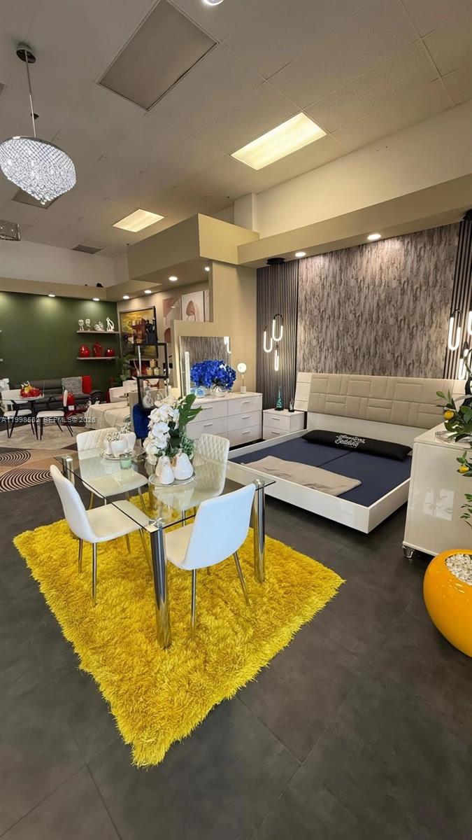 Established Furniture Business with Strong Vendor Relationships